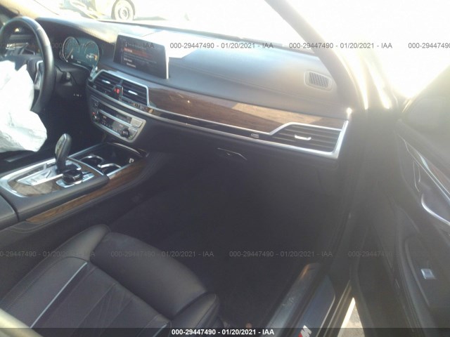 Photo 4 VIN: WBA7F2C54HG421509 - BMW 7 