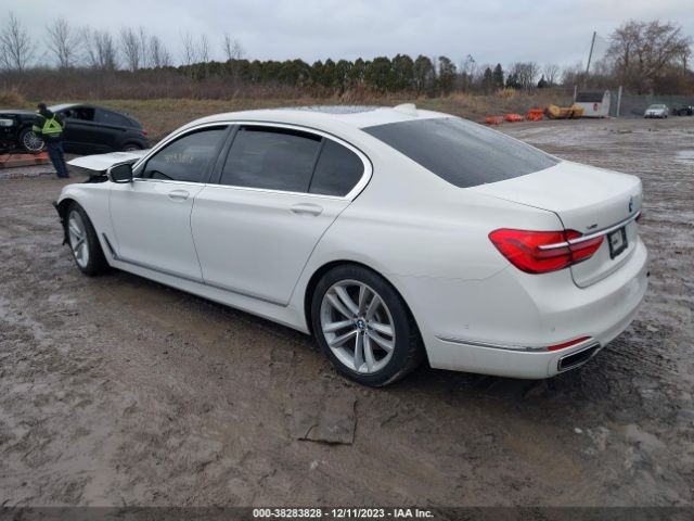 Photo 2 VIN: WBA7F2C55GG419122 - BMW 750I 