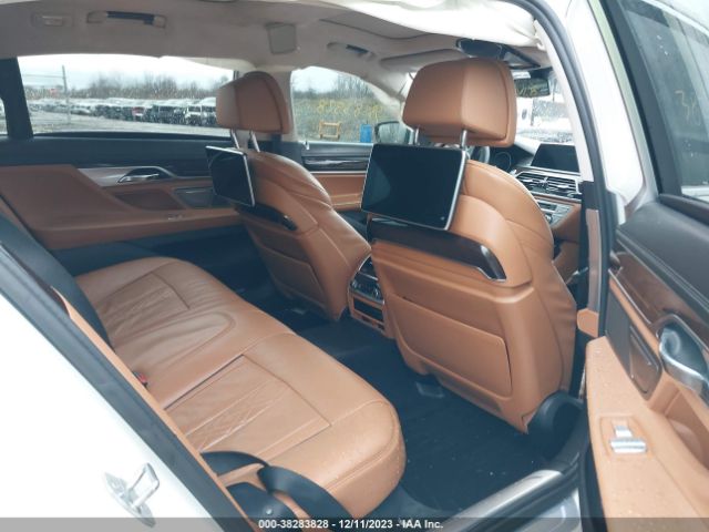 Photo 7 VIN: WBA7F2C55GG419122 - BMW 750I 