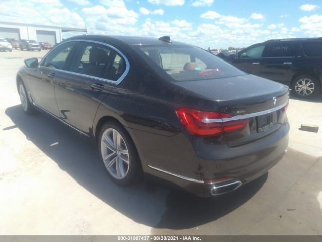 Photo 2 VIN: WBA7F2C55GG420402 - BMW 7 