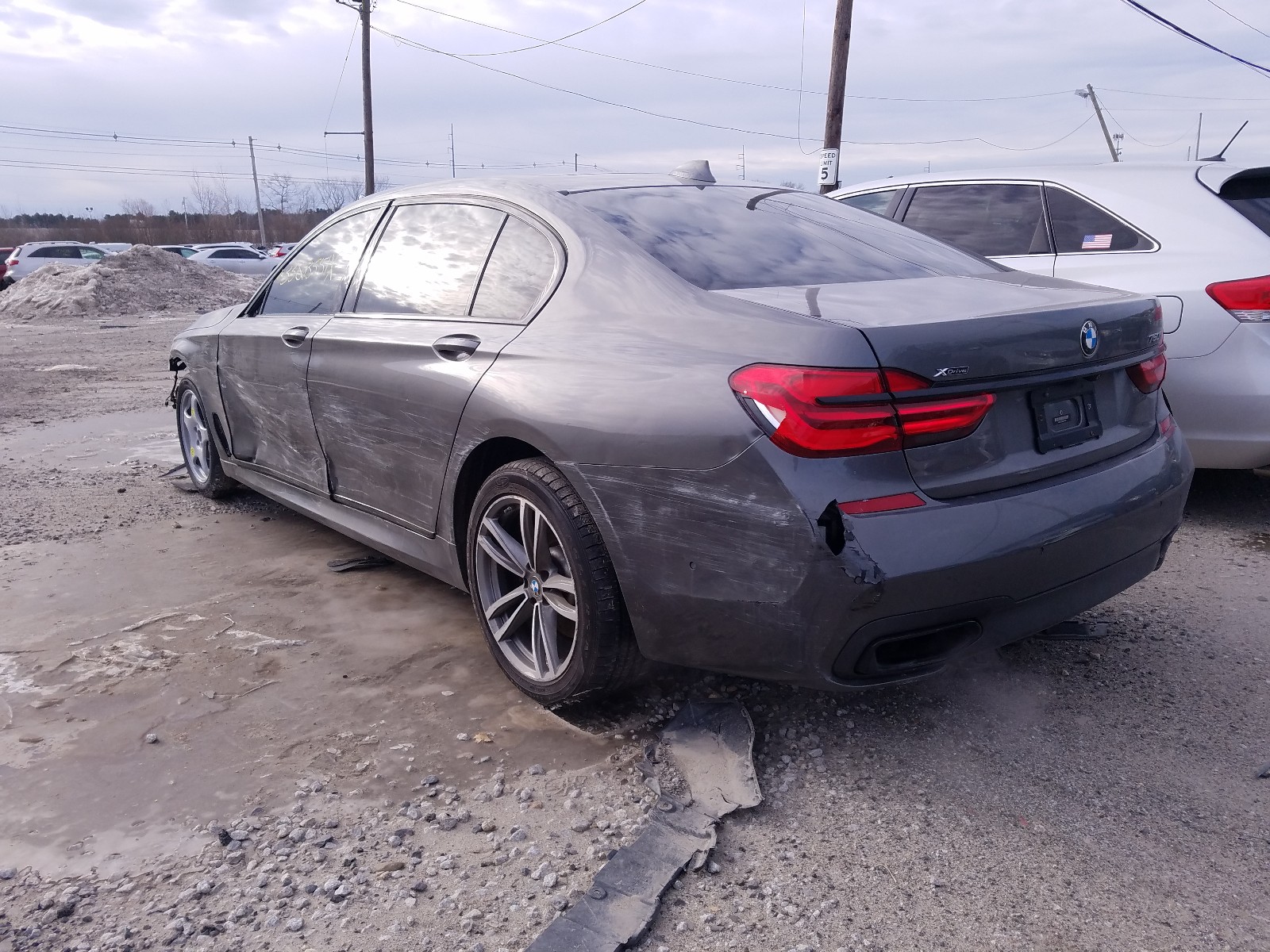 Photo 2 VIN: WBA7F2C56GG416939 - BMW 750 XI 