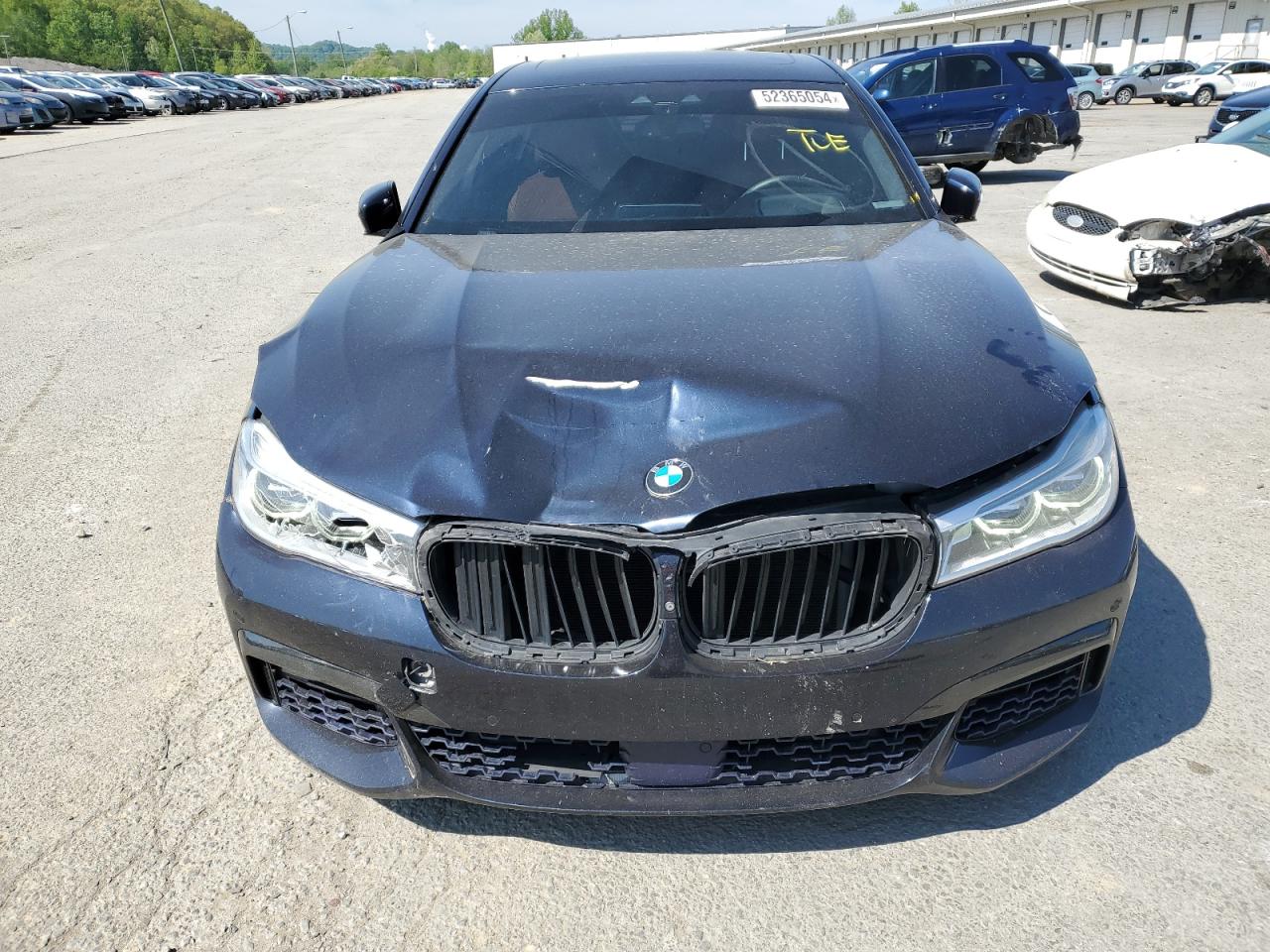 Photo 4 VIN: WBA7F2C56HG422287 - BMW 7ER 