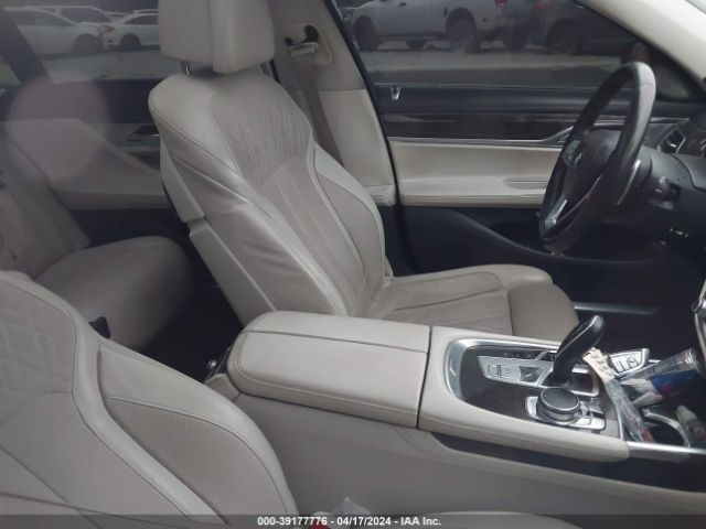 Photo 4 VIN: WBA7F2C57GG418425 - BMW 750I 