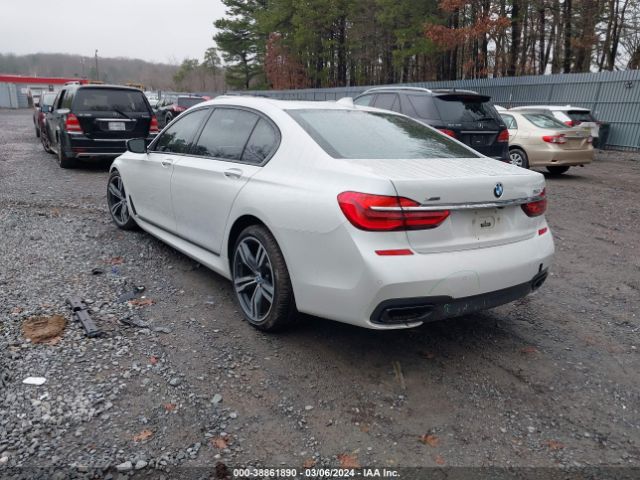 Photo 2 VIN: WBA7F2C58GG418398 - BMW 750I 