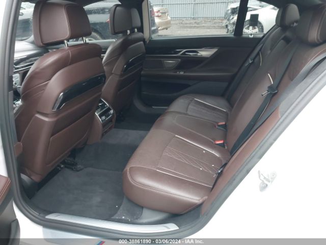 Photo 7 VIN: WBA7F2C58GG418398 - BMW 750I 