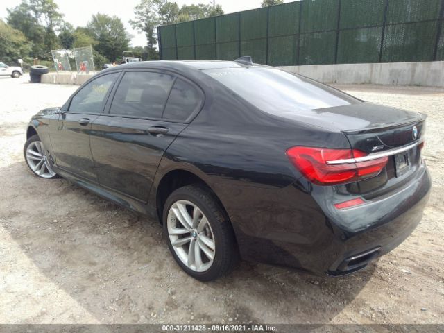 Photo 2 VIN: WBA7F2C58HG421688 - BMW 750XI 