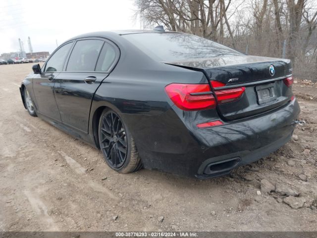 Photo 2 VIN: WBA7F2C59GG417910 - BMW 750I 