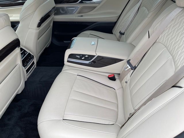 Photo 8 VIN: WBA7H6C53KG615084 - BMW 7 SERIES 