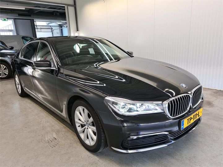 Photo 2 VIN: WBA7J010X0GJ47862 - BMW 740 