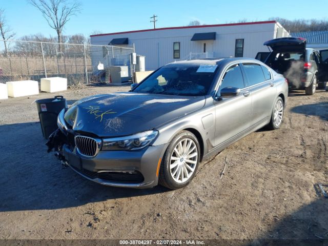 Photo 1 VIN: WBA7J2C52JG938358 - BMW 740E 