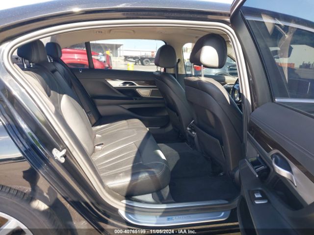 Photo 7 VIN: WBA7J2C56JG938427 - BMW 740E 