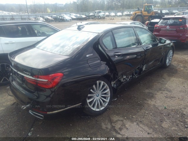 Photo 3 VIN: WBA7J2C59JB246336 - BMW 7 