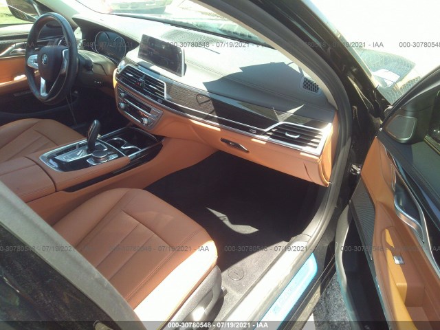 Photo 4 VIN: WBA7J2C59JG938535 - BMW 7 