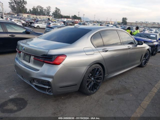 Photo 3 VIN: WBA7T2C01MCF14800 - BMW 740I 