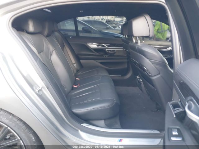 Photo 7 VIN: WBA7T2C01MCF14800 - BMW 740I 