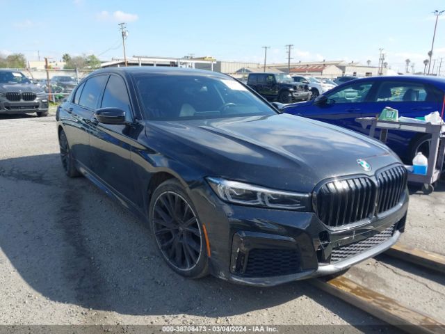 Photo 0 VIN: WBA7T2C01NC816392 - BMW 740I 