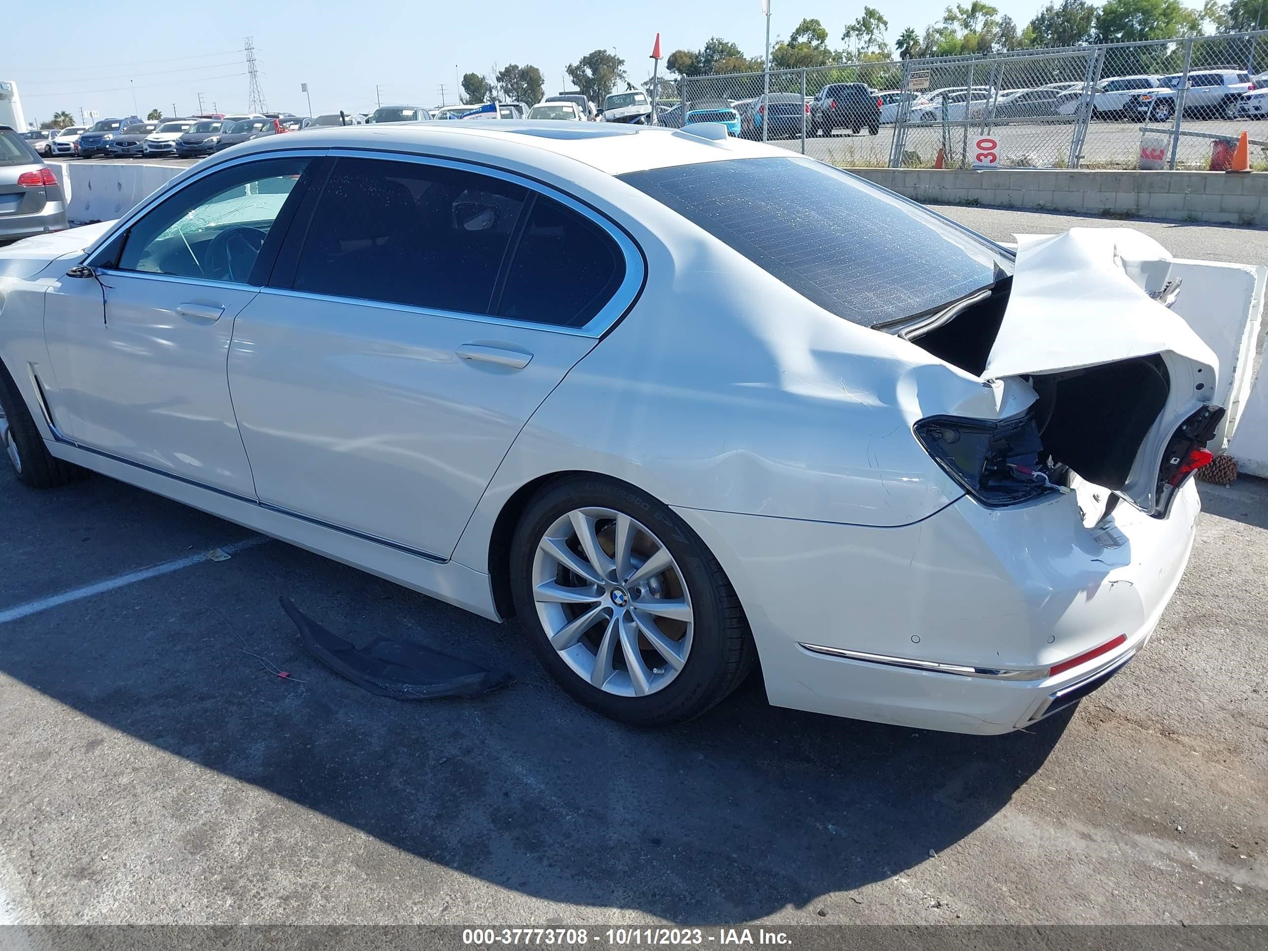 Photo 2 VIN: WBA7T2C02LGL17753 - BMW 7ER 