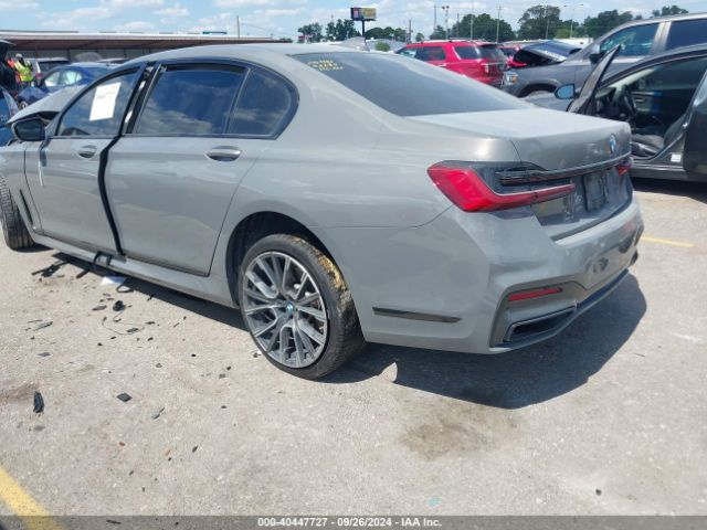 Photo 2 VIN: WBA7T2C02MCE66093 - BMW 740I 