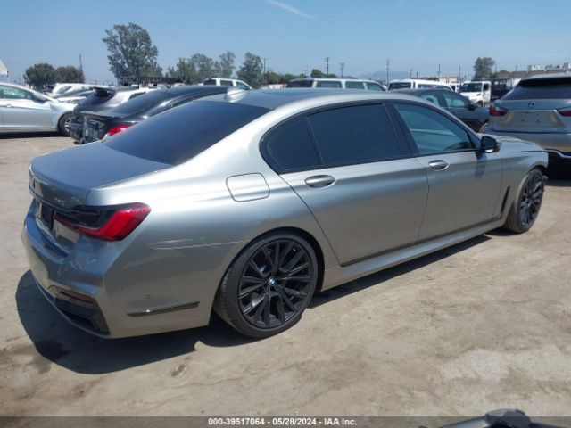 Photo 3 VIN: WBA7T2C03MCF56613 - BMW 740I 