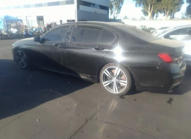 Photo 2 VIN: WBA7T2C03NCK22421 - BMW 7 SERIES 