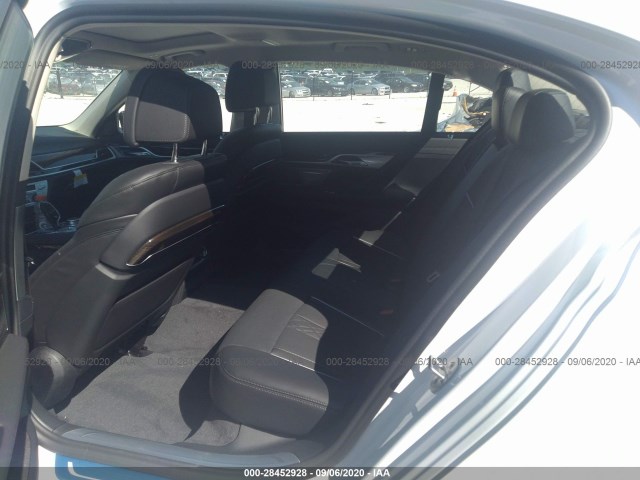 Photo 7 VIN: WBA7T2C05LCE28940 - BMW 7 