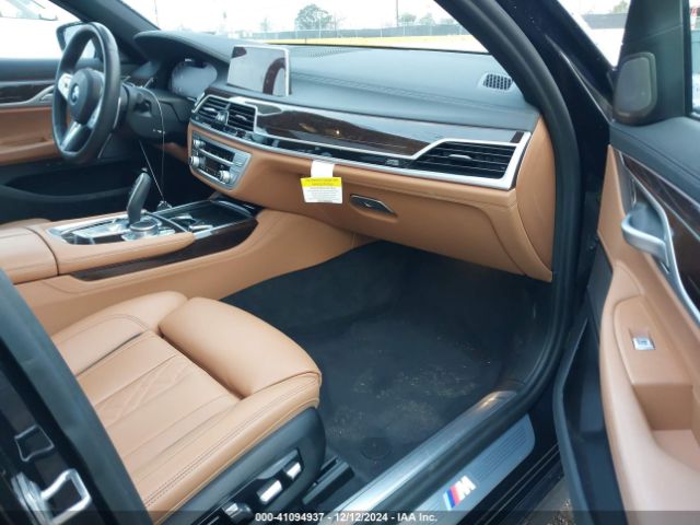 Photo 4 VIN: WBA7T2C05MCE60952 - BMW 740I 