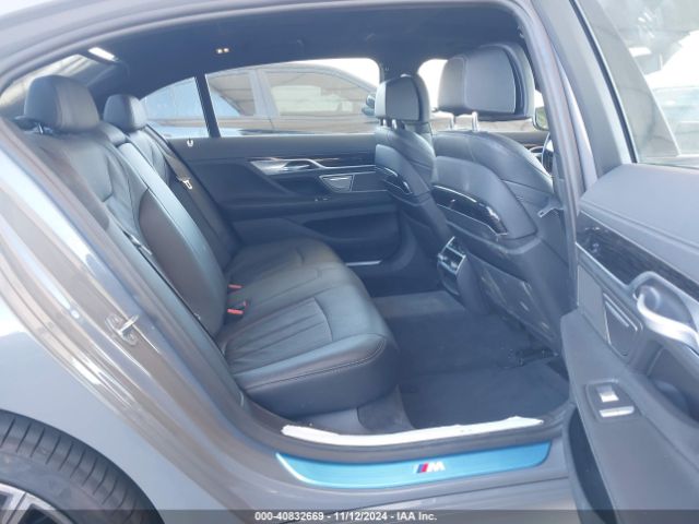 Photo 7 VIN: WBA7T2C0XNCJ65683 - BMW 740LI 