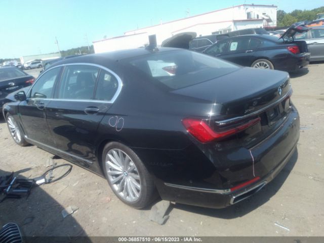 Photo 2 VIN: WBA7T4C03NCH96841 - BMW 740I 