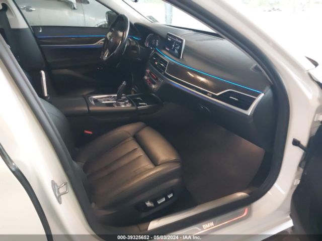 Photo 4 VIN: WBA7T4C07LGG62727 - BMW 740I 