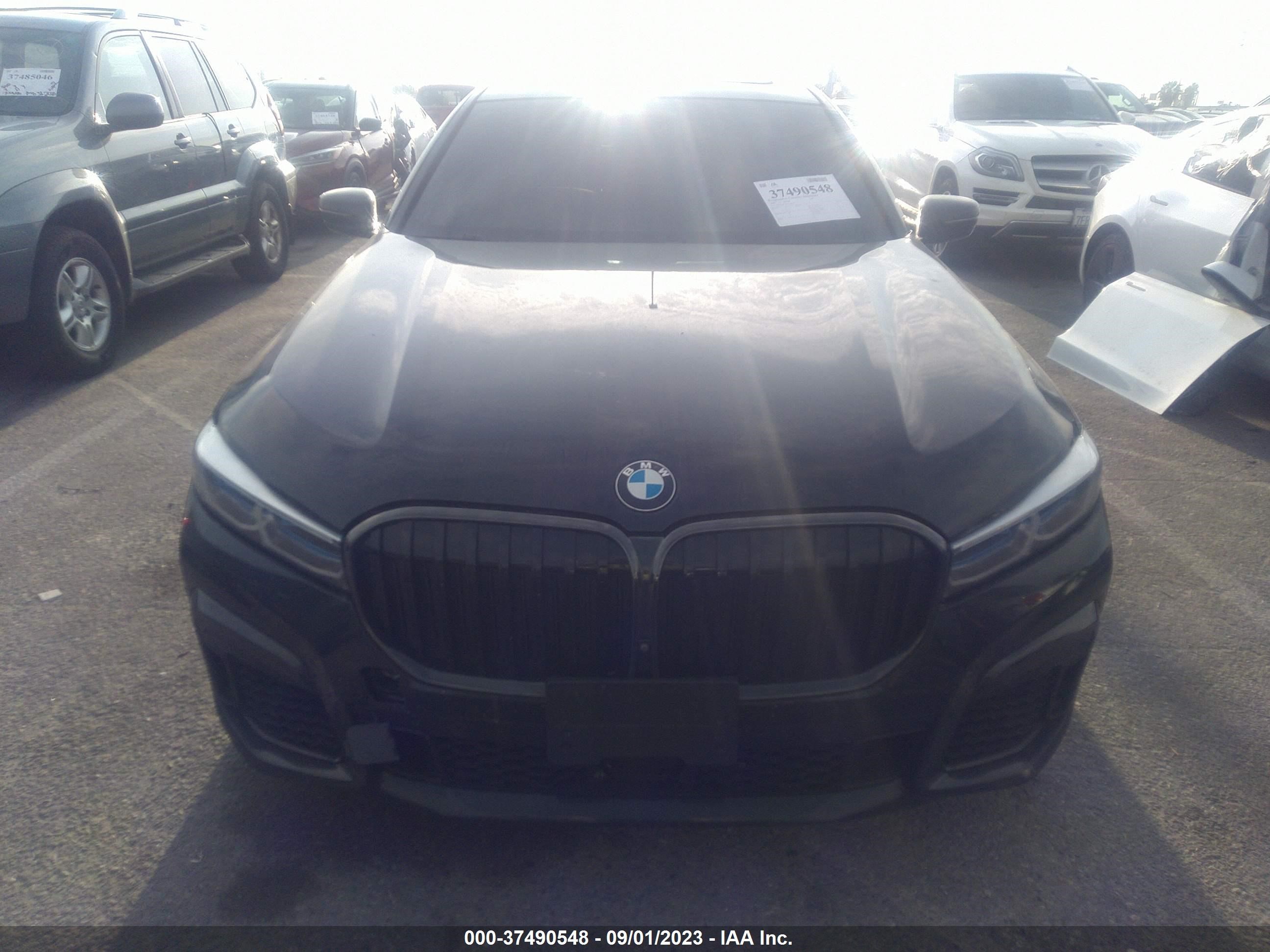 Photo 11 VIN: WBA7T4C08LCE18706 - BMW 7 SERIES 