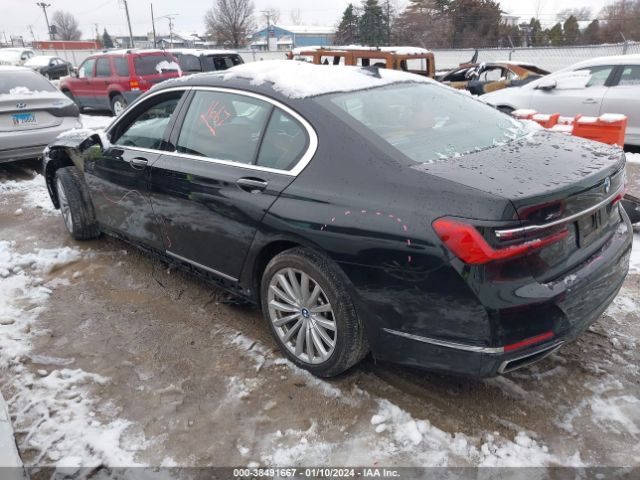 Photo 2 VIN: WBA7T4C08NCG99229 - BMW 740I 