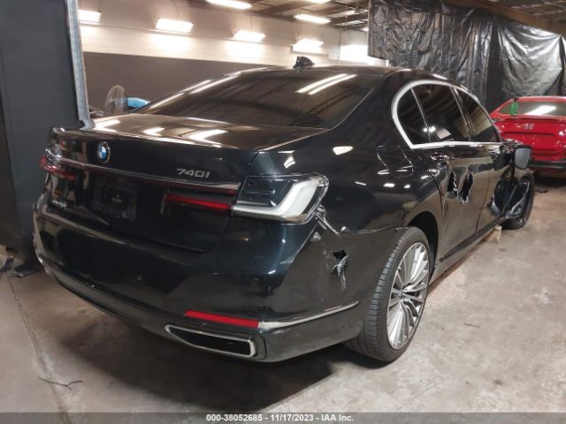 Photo 3 VIN: WBA7T4C09NCH67778 - BMW 740I 