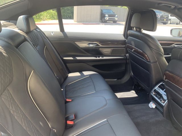 Photo 2 VIN: WBA7U2C04LGJ59638 - BMW 7 SERIES 