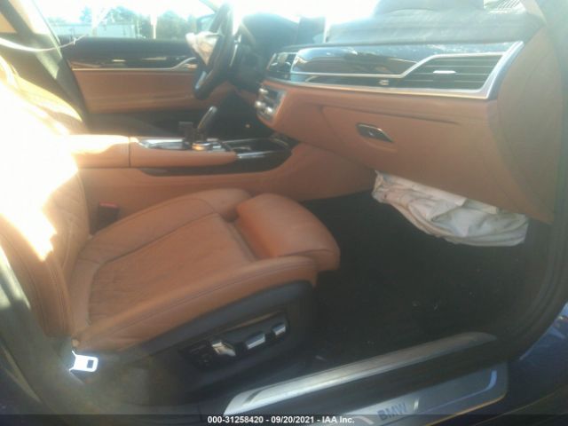 Photo 4 VIN: WBA7U2C04MCG10398 - BMW 7 