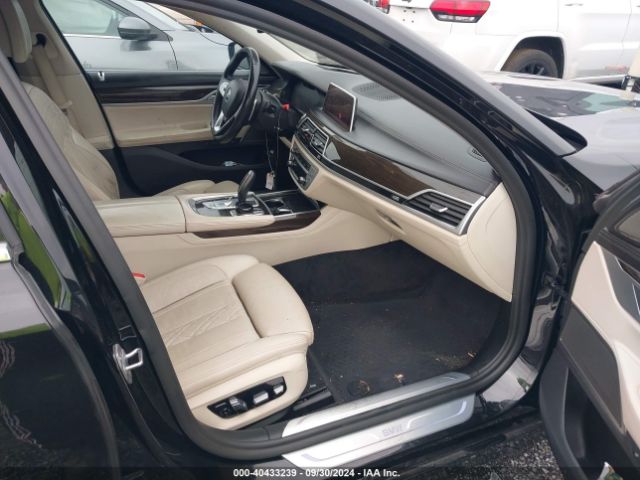 Photo 4 VIN: WBA7U2C05LGM27743 - BMW 750I 