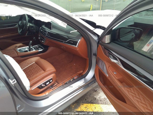 Photo 4 VIN: WBA7U2C05NCG91171 - BMW 7 