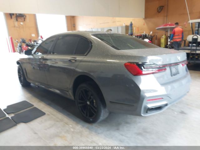 Photo 2 VIN: WBA7U2C08MCF40050 - BMW 750I 