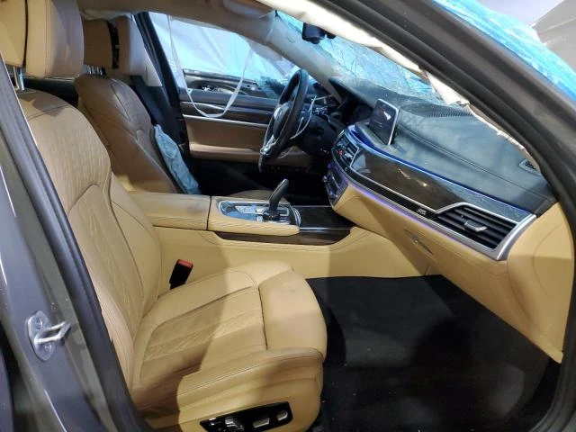 Photo 6 VIN: WBA7U2C08NCJ06516 - BMW 750 XI 