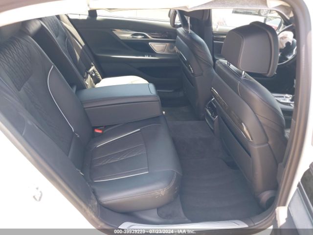 Photo 7 VIN: WBA7U2C09NCH20655 - BMW 750LI 