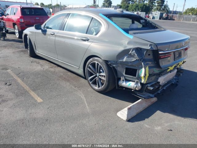 Photo 2 VIN: WBA7U2C0XNCJ17792 - BMW 750LI 