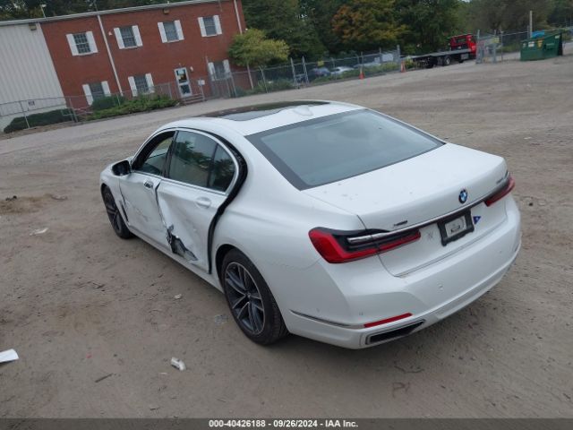 Photo 2 VIN: WBA7U2C0XNCJ29134 - BMW 750LI 