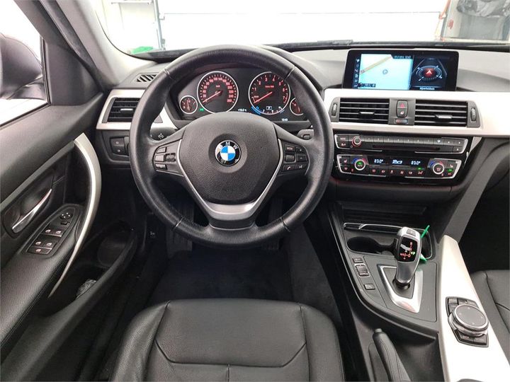 Photo 31 VIN: WBA8A11090K670863 - BMW 3 