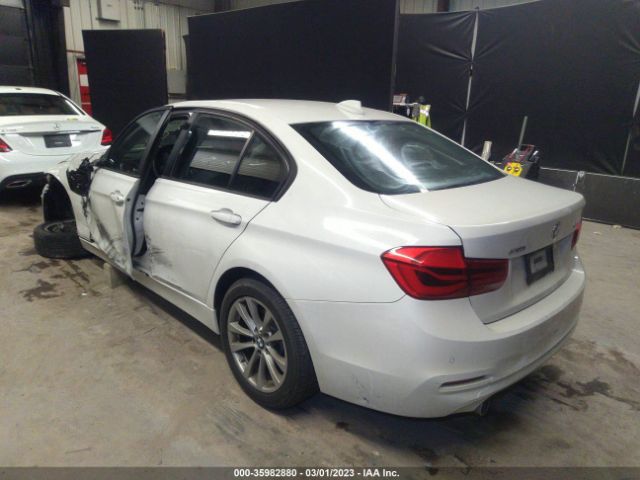 Photo 2 VIN: WBA8A3C31HA067085 - BMW 320I 