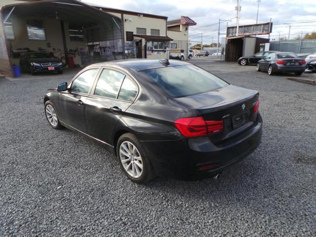 Photo 3 VIN: WBA8A3C33HA067220 - BMW 320 XI 