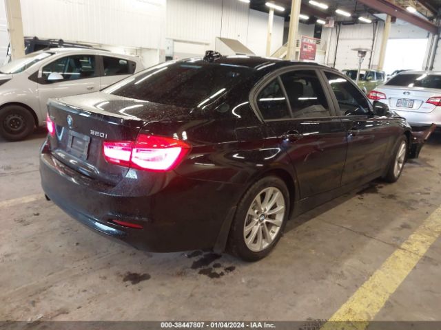 Photo 3 VIN: WBA8A3C35HK692258 - BMW 320I 