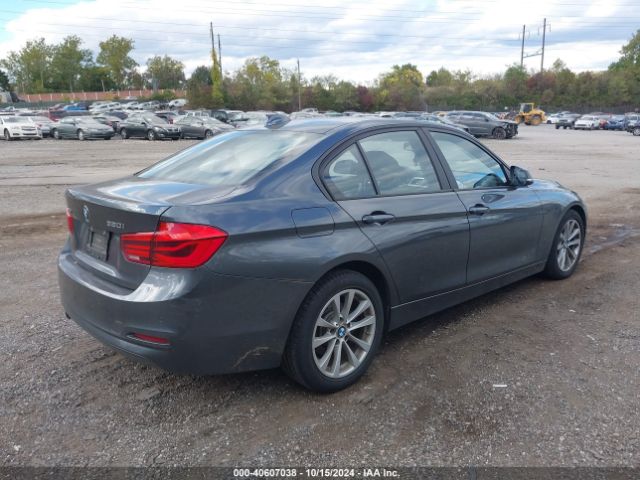 Photo 3 VIN: WBA8A3C50GK690692 - BMW 320I 