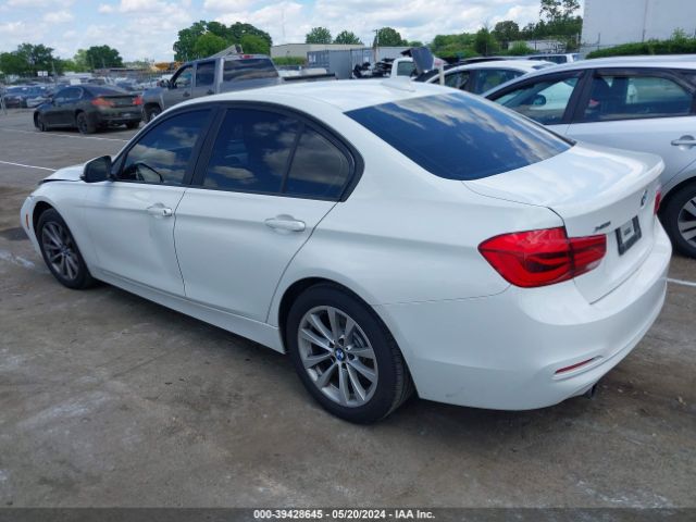 Photo 2 VIN: WBA8A3C50JA505070 - BMW 320I 