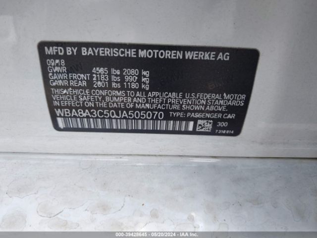 Photo 8 VIN: WBA8A3C50JA505070 - BMW 320I 