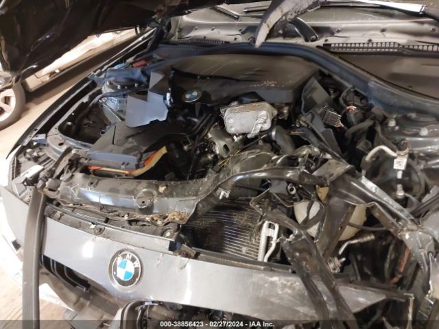 Photo 9 VIN: WBA8A3C51JA494659 - BMW 320I 