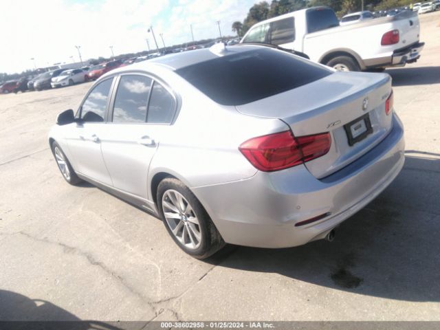 Photo 2 VIN: WBA8A3C51JA494869 - BMW 320I 